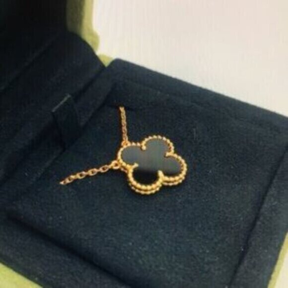 Van Cleef & Arpels 18K gold onyx necklace - Picture 3 of 8